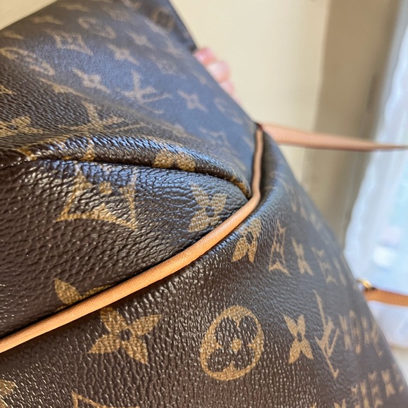 Louis Vuitton monogram Totally GM size bag. Like new excellent condition,No odor - Picture 11 of 15
